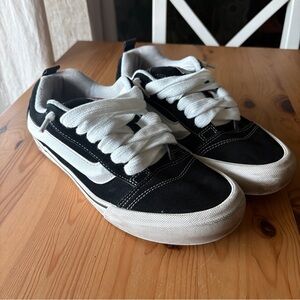 Vans Knu Skool shoes in black and white, used condition, 8.5